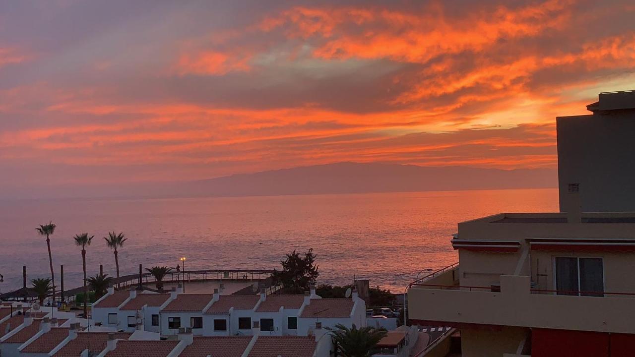 Cozy Beachfront Flat With Pool & Panoramic Sea View Terrace Appartement Puerto de Santiago  Buitenkant foto